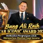 Foto: Bang Ali menerima Star Iconic Award 2026 atas kiprah profesional dan kepeduliannya terhadap sesama.