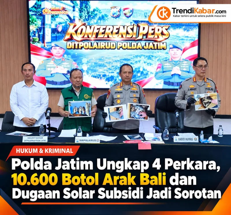 Foto: Konferensi pers Ditpolairud Polda Jatim mengungkap empat perkara, termasuk 10.600 botol arak Bali dan dugaan penyalahgunaan solar subsidi.